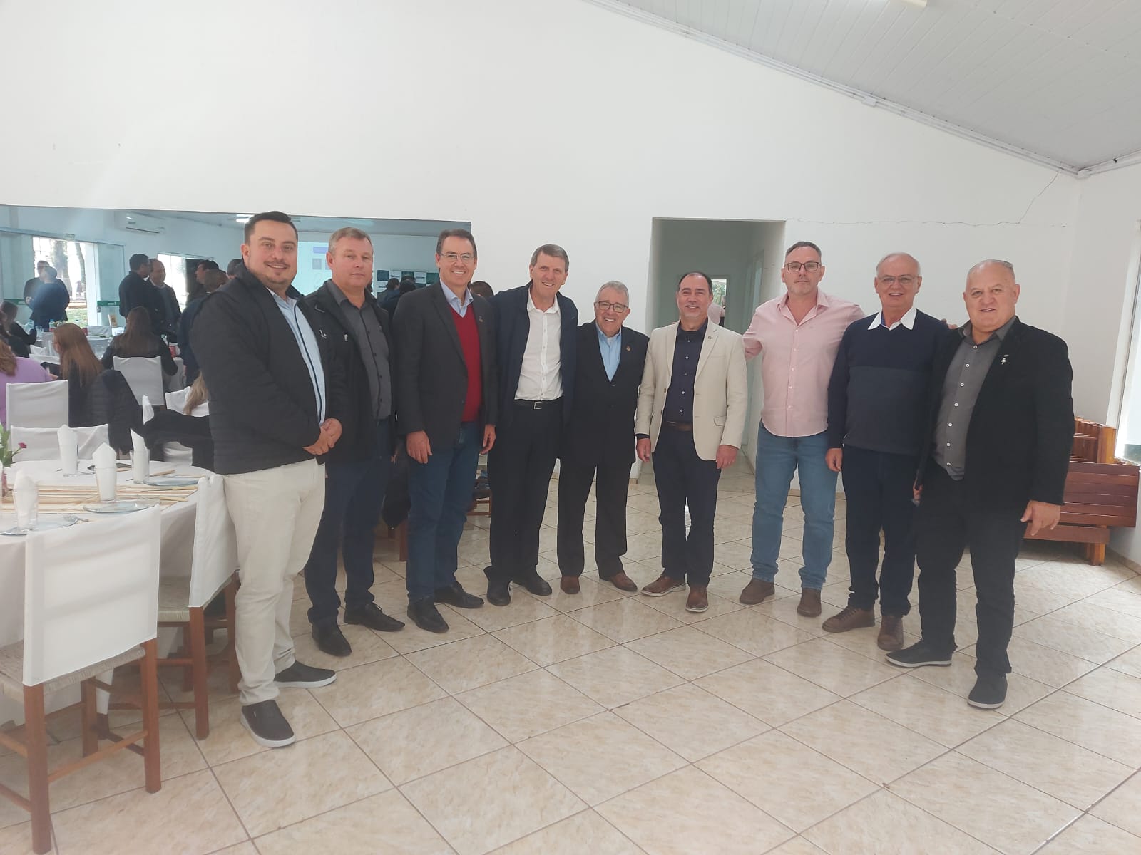 Reunião sela constituição da Federação das Associações dos Profissionais de Administração do Rio Grande do Sul